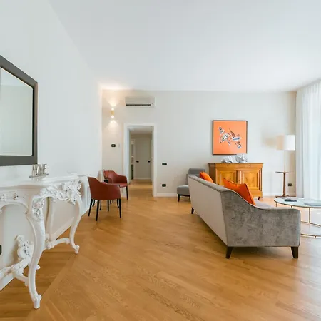 Apartman R Azalea House